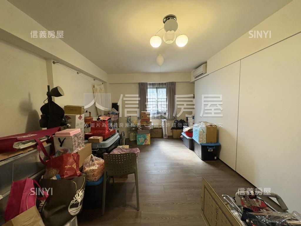 近馬卡龍公園質感裝潢透天房屋室內格局與周邊環境