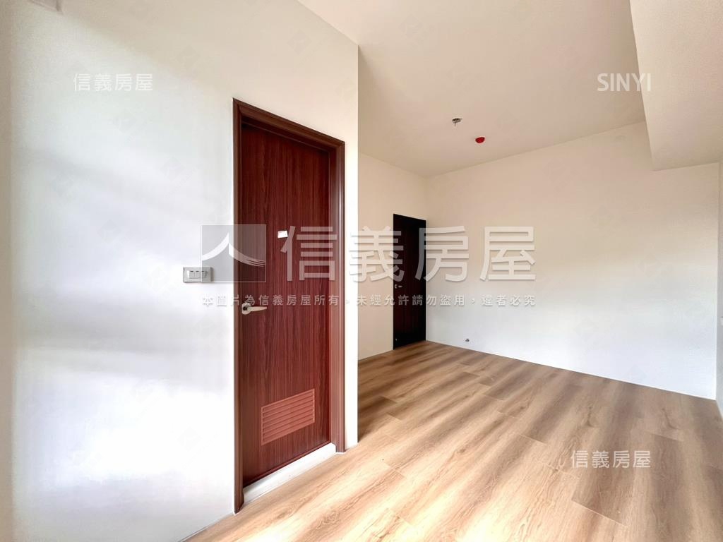 近南科免千萬３房房屋室內格局與周邊環境