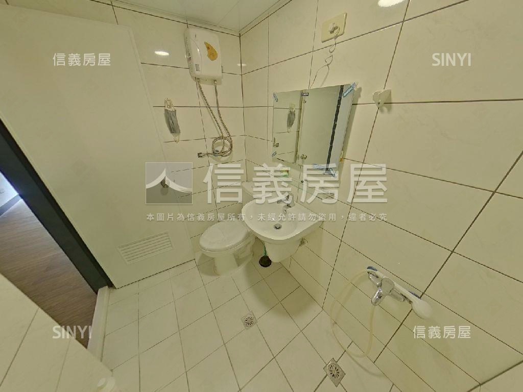 光復國小旁市府路套房Ａ房屋室內格局與周邊環境