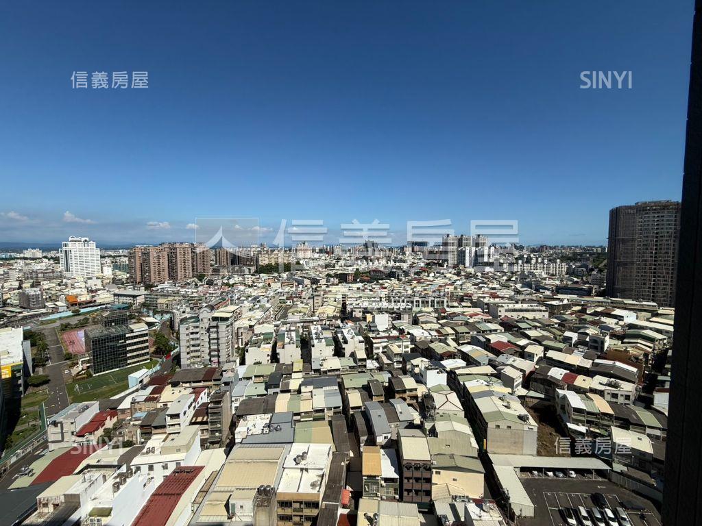 成大城市景三房平車房屋室內格局與周邊環境