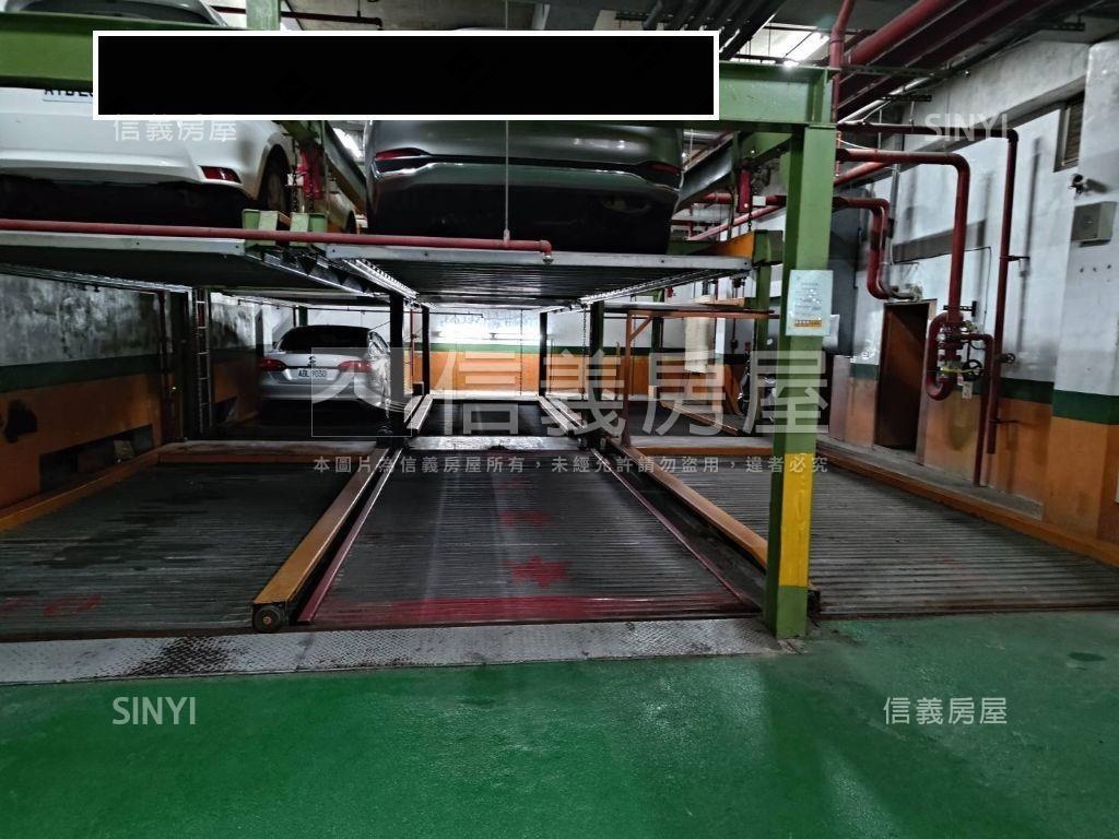 古亭中正家族Ｂ１坡機車位房屋室內格局與周邊環境