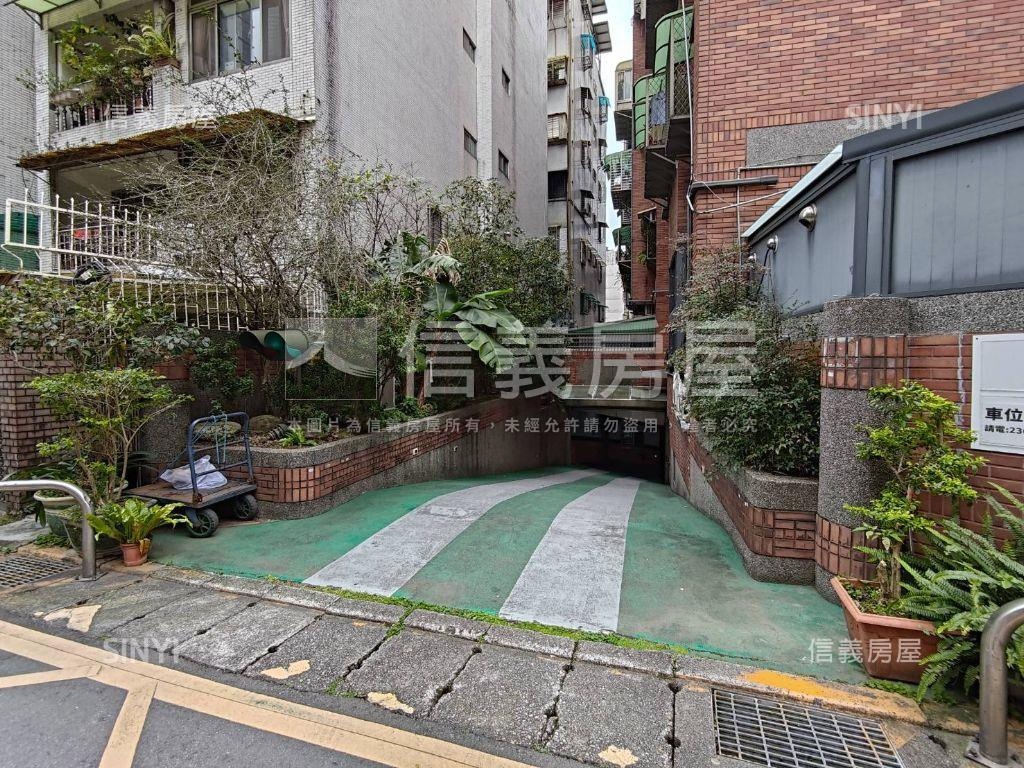 古亭中正家族Ｂ１坡機車位房屋室內格局與周邊環境