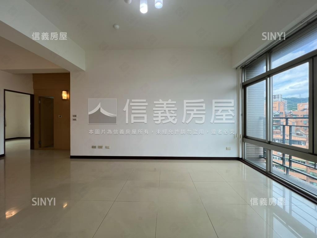 公園景觀大三房平面車位房屋室內格局與周邊環境