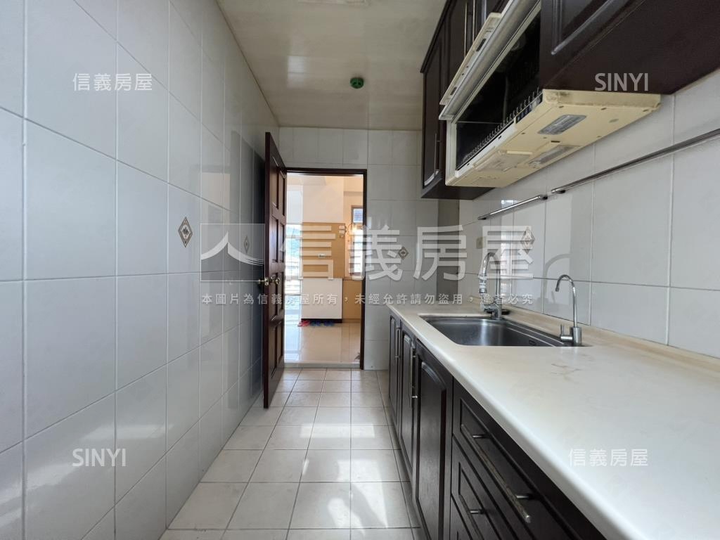 公園景觀大三房平面車位房屋室內格局與周邊環境