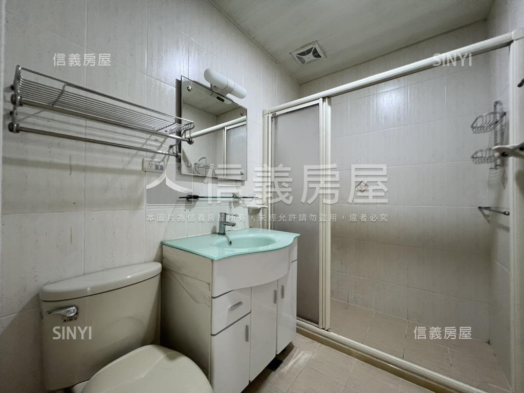 公園景觀大三房平面車位房屋室內格局與周邊環境