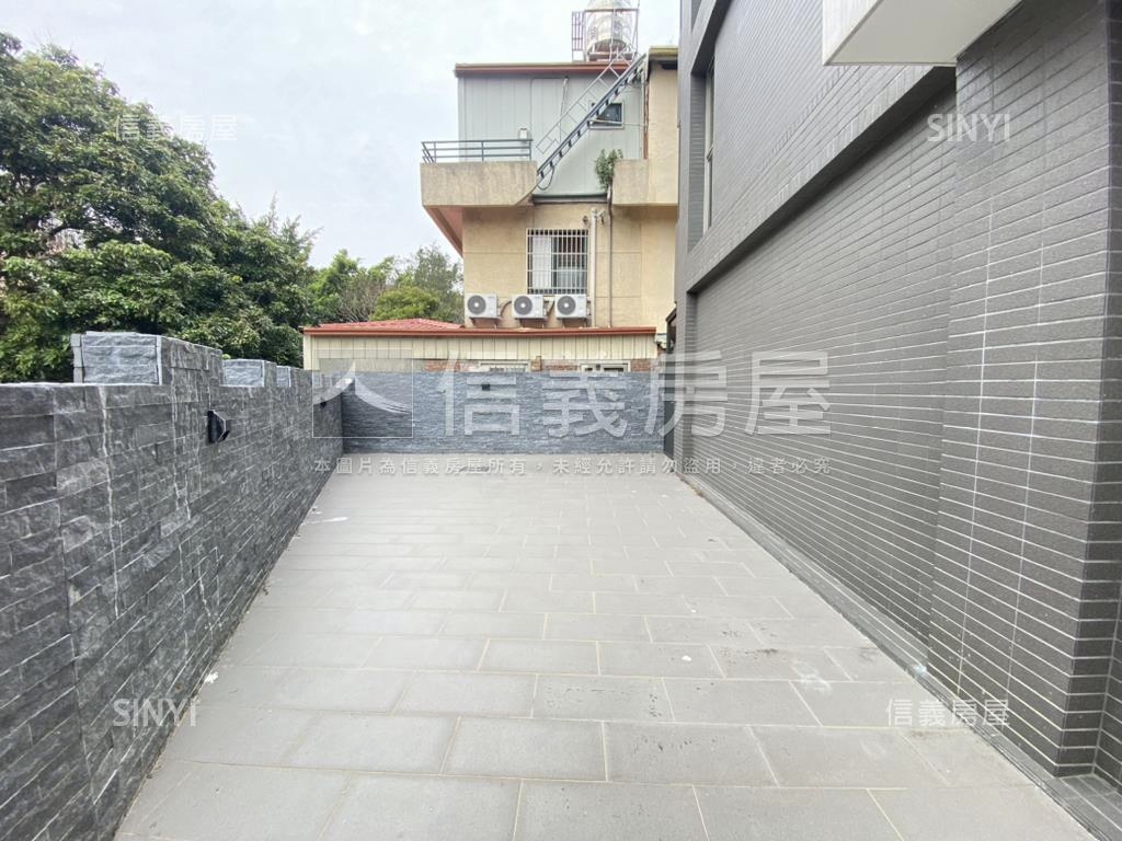 新福電梯大地坪別墅房屋室內格局與周邊環境