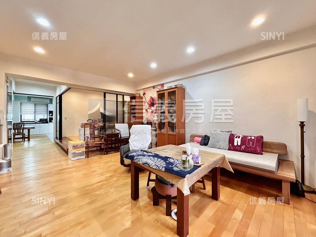 【台北新都】精美電梯三房房屋室內格局與周邊環境