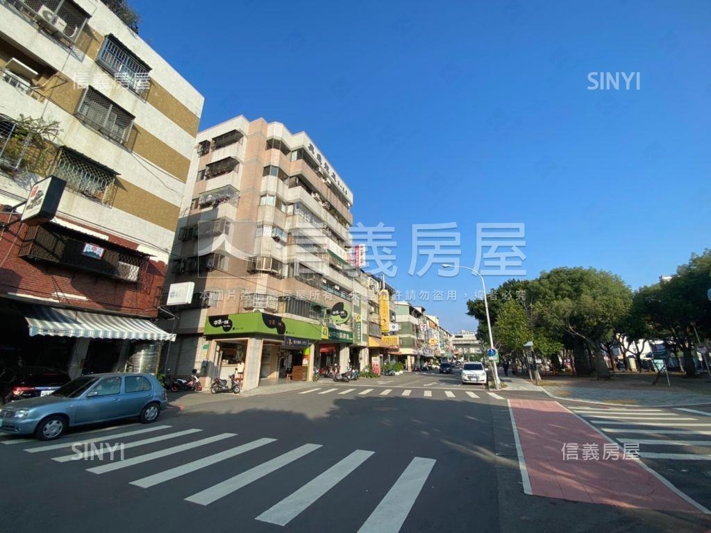 面寬約７米邊間店面房屋室內格局與周邊環境