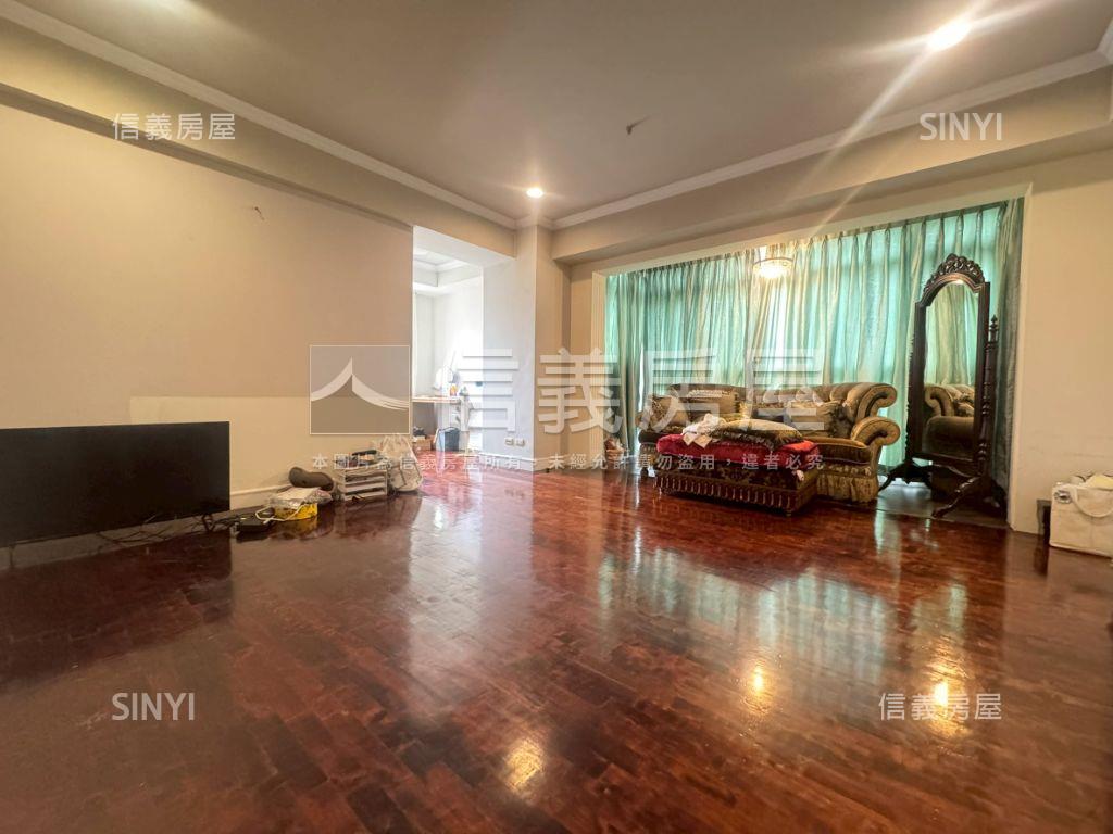 丹霞灣山河帝景房屋室內格局與周邊環境