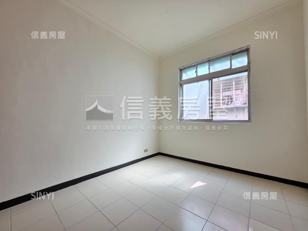 區公所方正採光美寓房屋室內格局與周邊環境