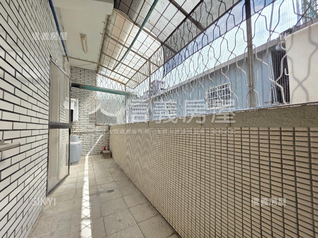 區公所方正採光美寓房屋室內格局與周邊環境