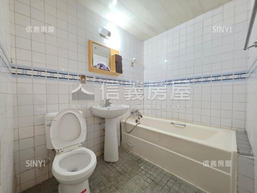 區公所方正採光美寓房屋室內格局與周邊環境