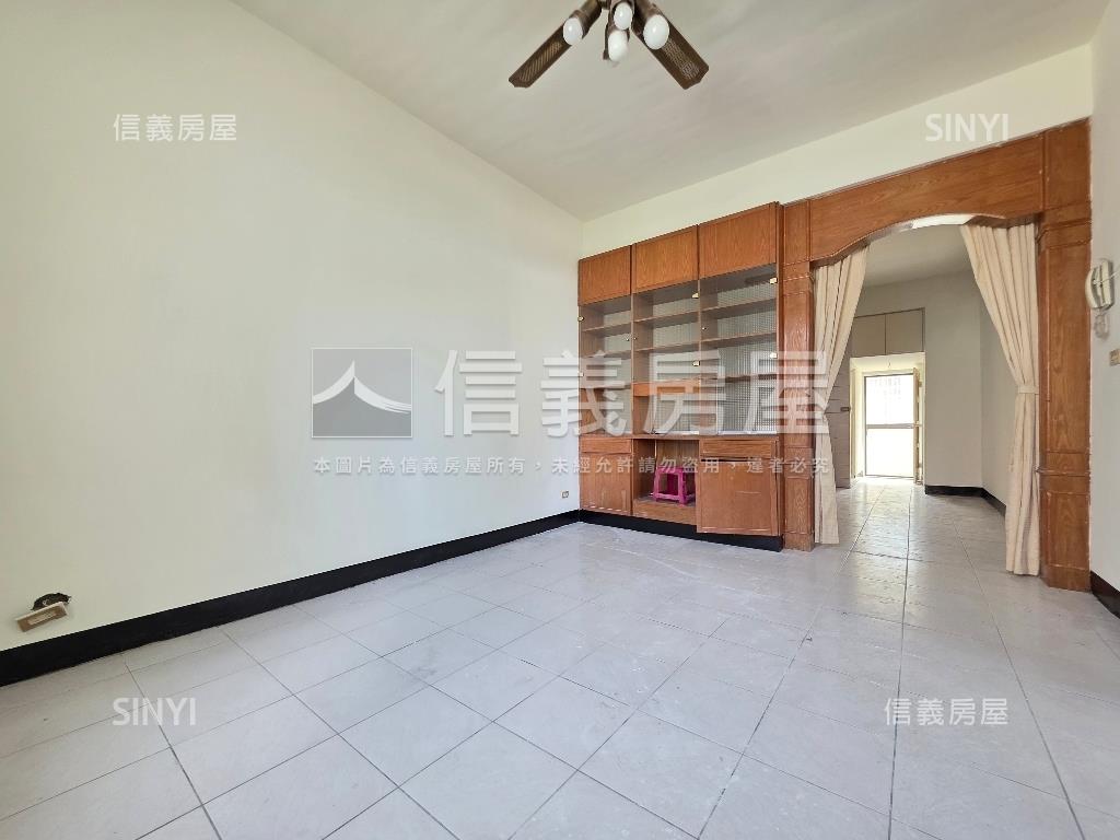 區公所方正採光美寓房屋室內格局與周邊環境