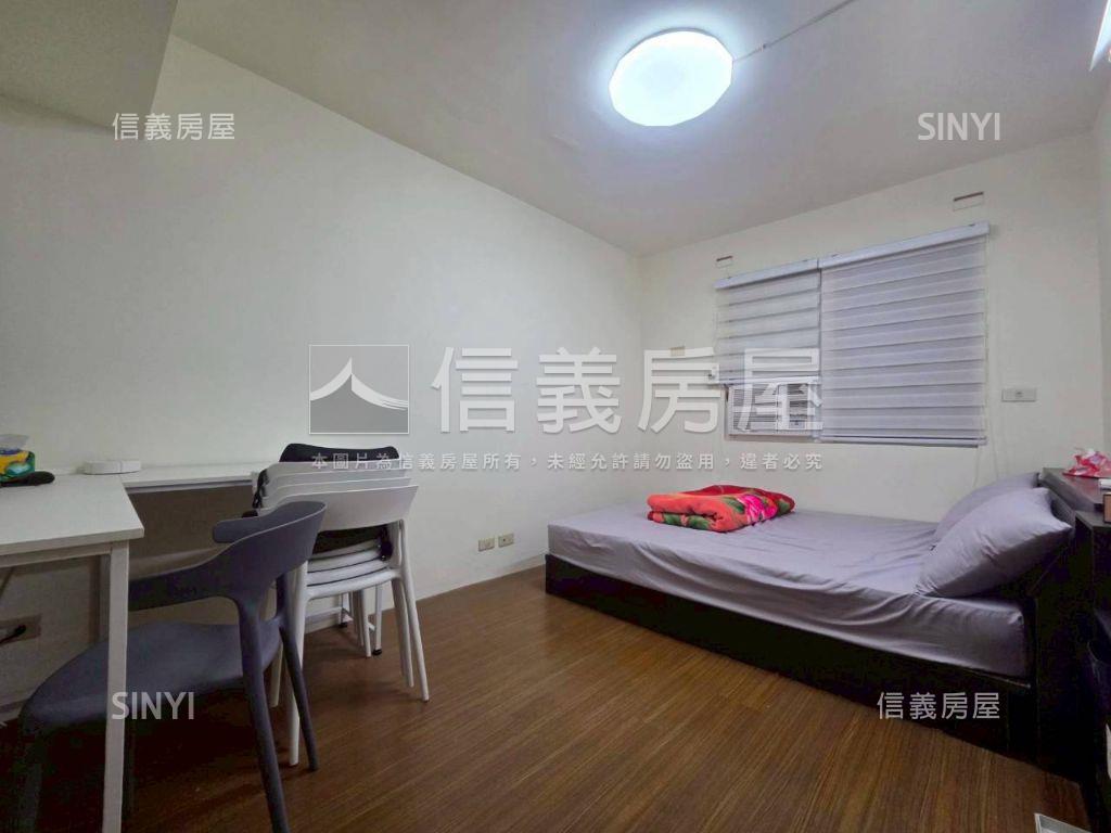 近平實，有花園車庫型透天房屋室內格局與周邊環境