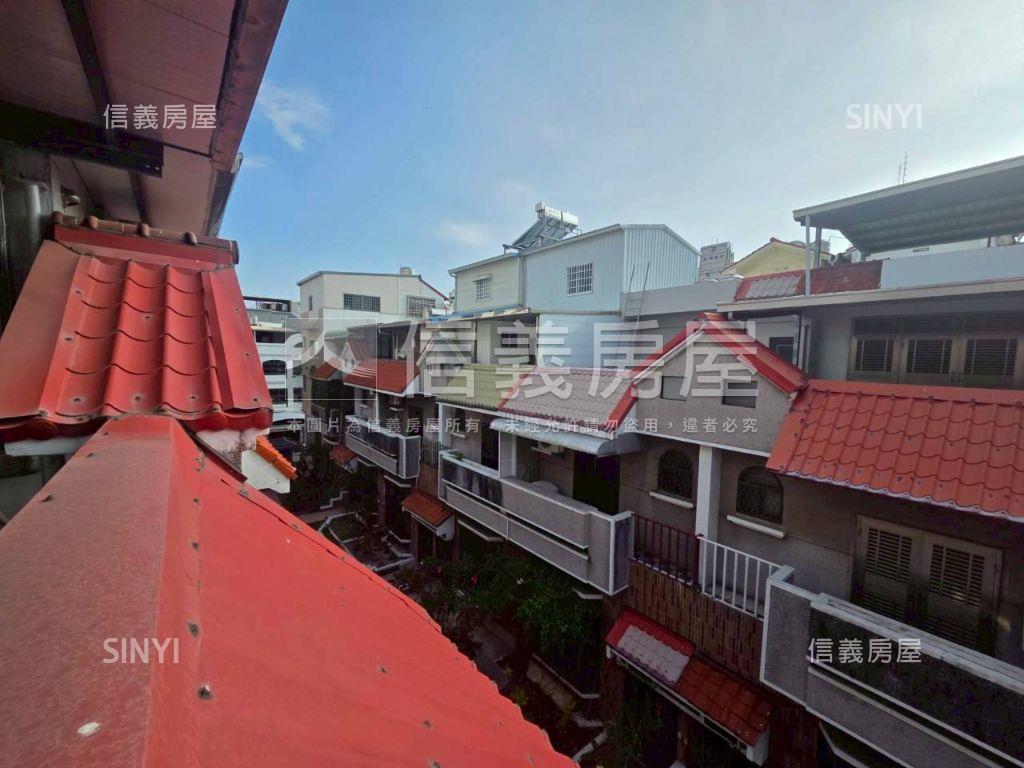 近平實，有花園車庫型透天房屋室內格局與周邊環境
