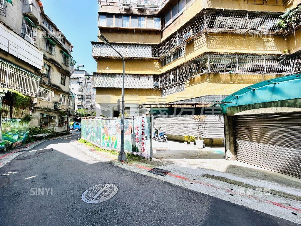 近華山美妝一樓房屋室內格局與周邊環境