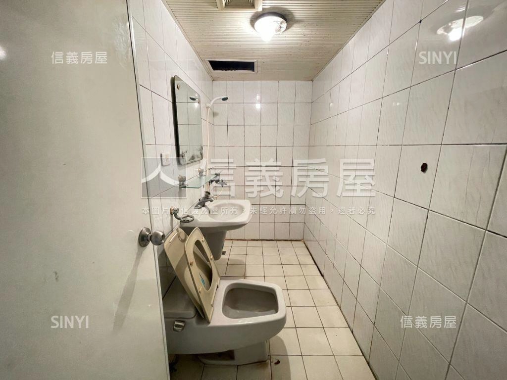 電通市三房大平面車位房屋室內格局與周邊環境