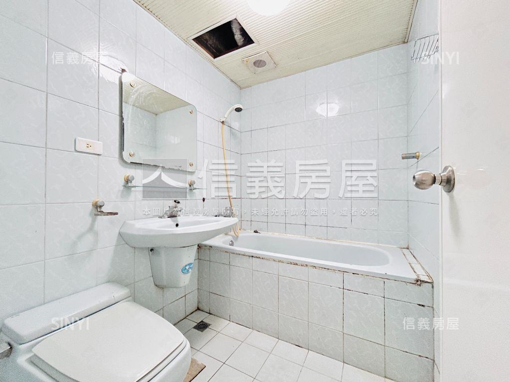 電通市三房大平面車位房屋室內格局與周邊環境