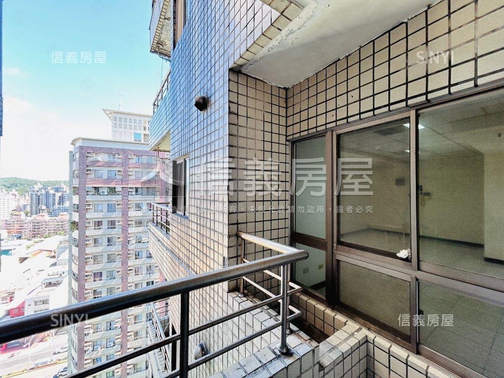 電通市三房大平面車位房屋室內格局與周邊環境