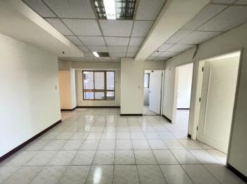 電通市三房大平面車位