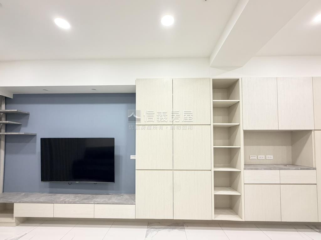 新市重劃高樓景觀三房平車房屋室內格局與周邊環境