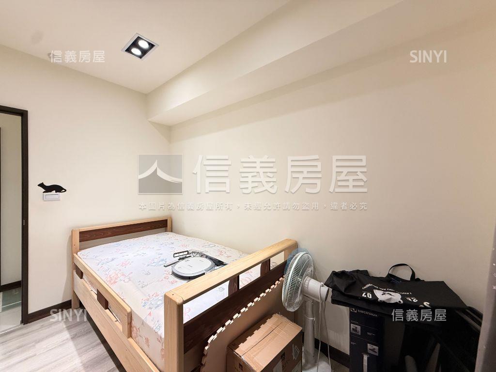帥１１期三房平車最優價房屋室內格局與周邊環境