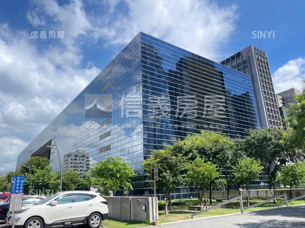 市政新銳Ａ０８棟０３樓房屋室內格局與周邊環境