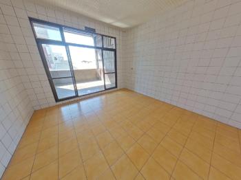 興大附中旁約八米活路透店