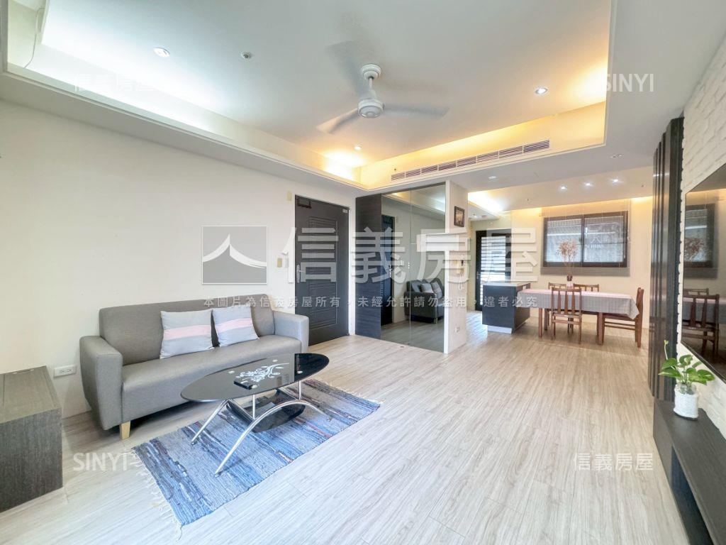 新時代次頂樓兩房兩衛平車房屋室內格局與周邊環境