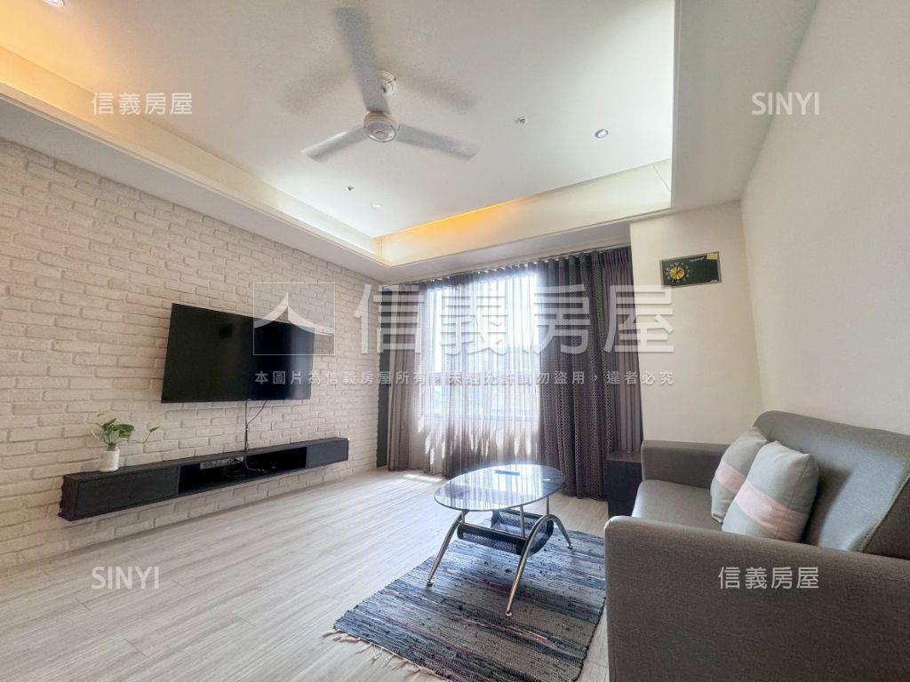新時代次頂樓兩房兩衛平車房屋室內格局與周邊環境