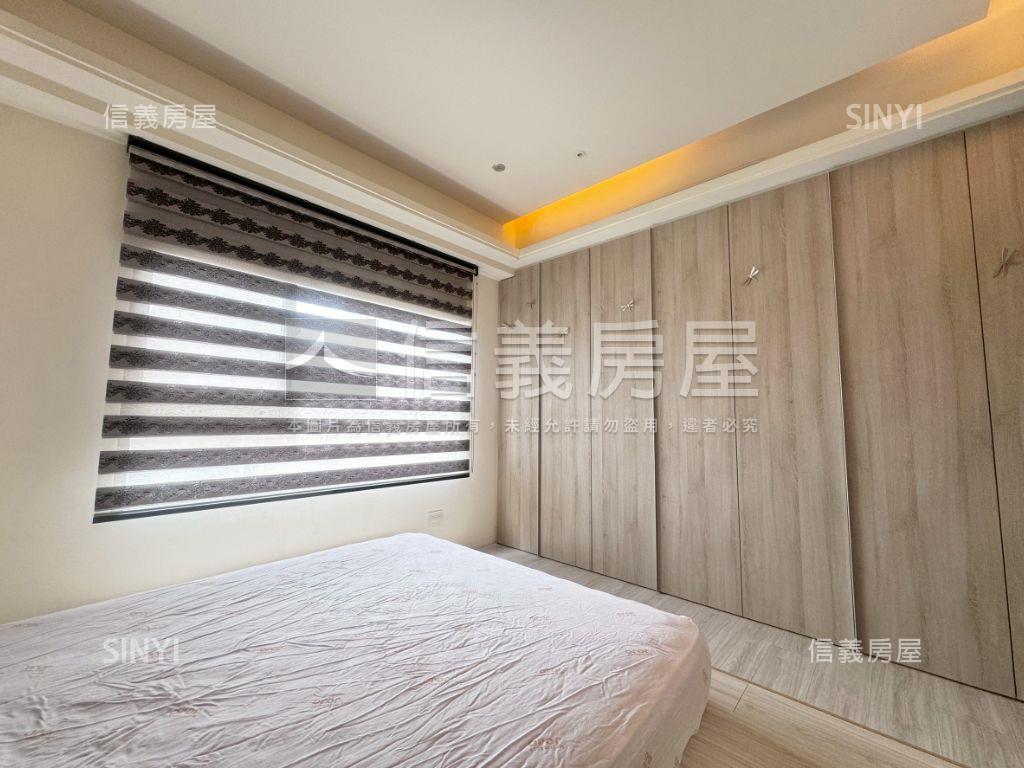 新時代次頂樓兩房兩衛平車房屋室內格局與周邊環境