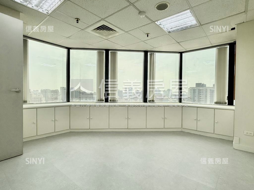 專任北區鋼骨百坪指標商辦房屋室內格局與周邊環境