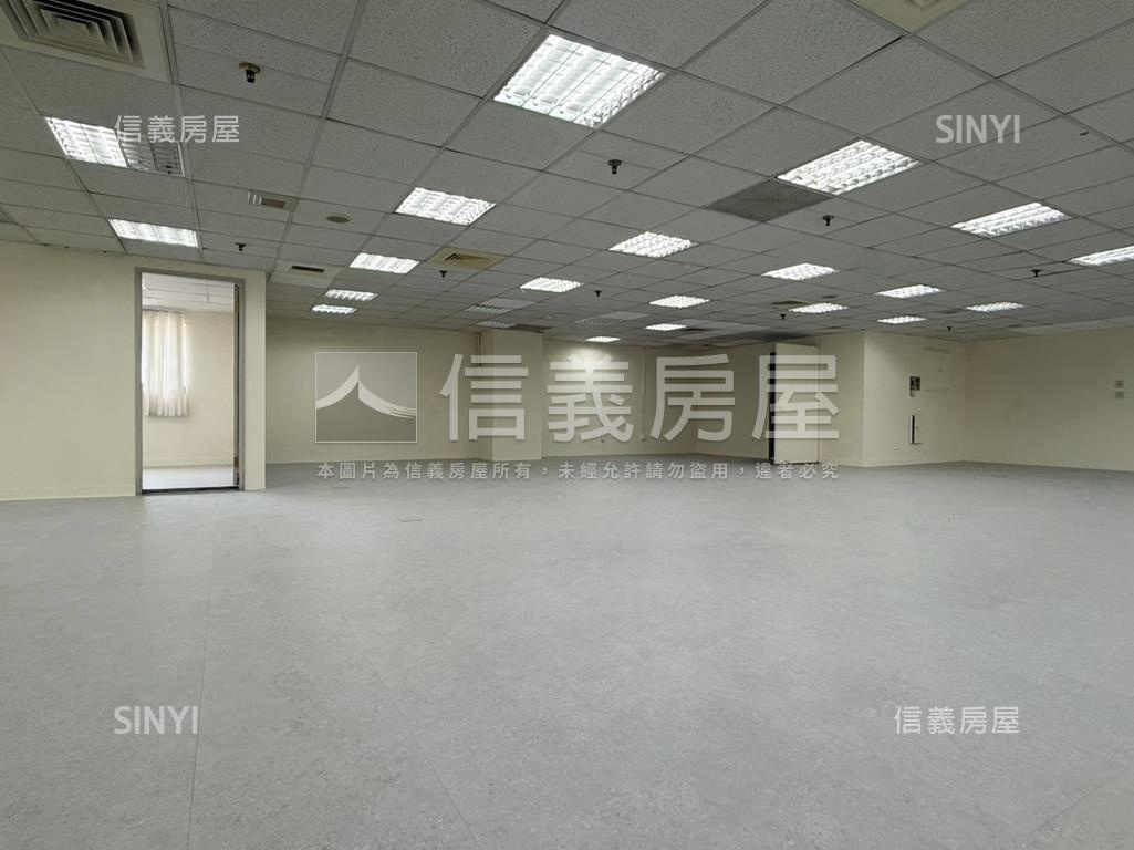 專任北區鋼骨百坪指標商辦房屋室內格局與周邊環境