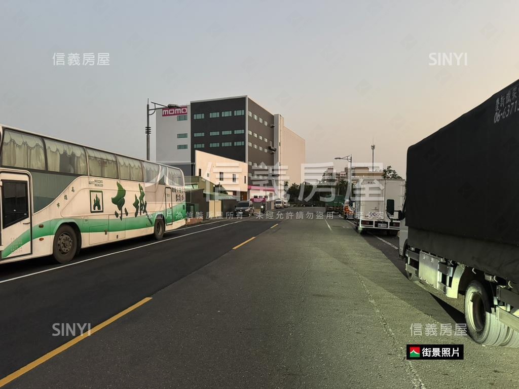 屏東約７７６６坪工業地房屋室內格局與周邊環境
