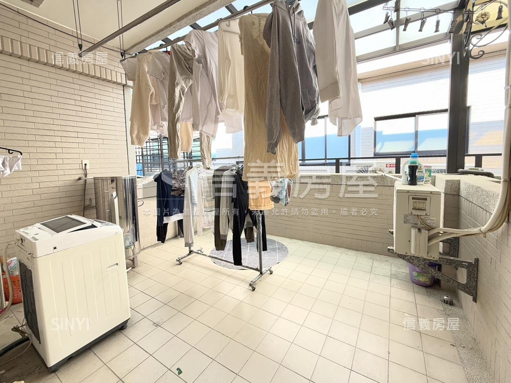 ＊質感社區透天車墅房屋室內格局與周邊環境