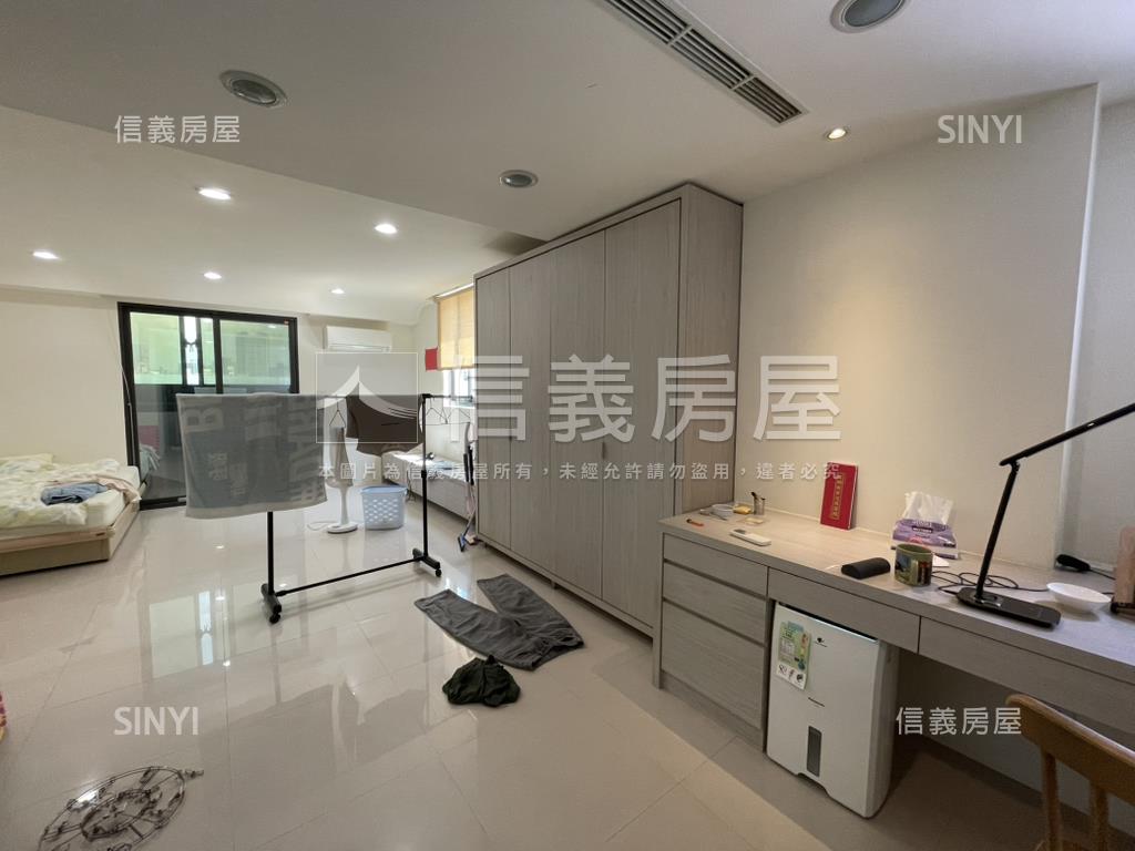 近大魯閣商圈電梯透天店面房屋室內格局與周邊環境