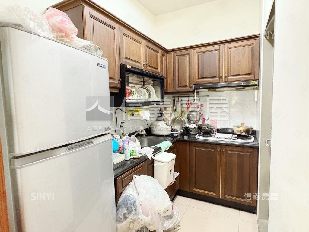 京城貴賓Ｘ兩房平車成家宅房屋室內格局與周邊環境