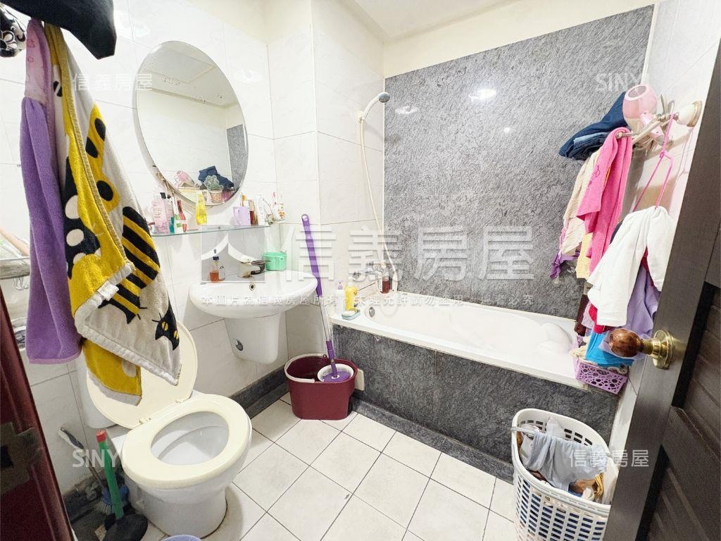 京城貴賓Ｘ兩房平車成家宅房屋室內格局與周邊環境