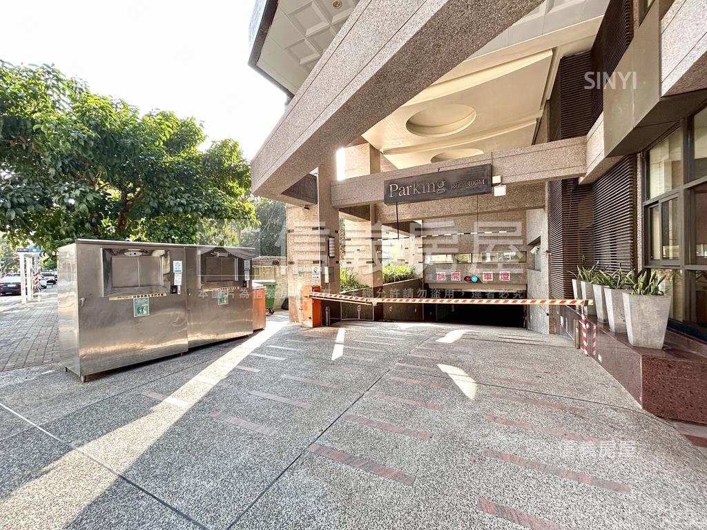 京城貴賓ｘ採光平車大兩房房屋室內格局與周邊環境