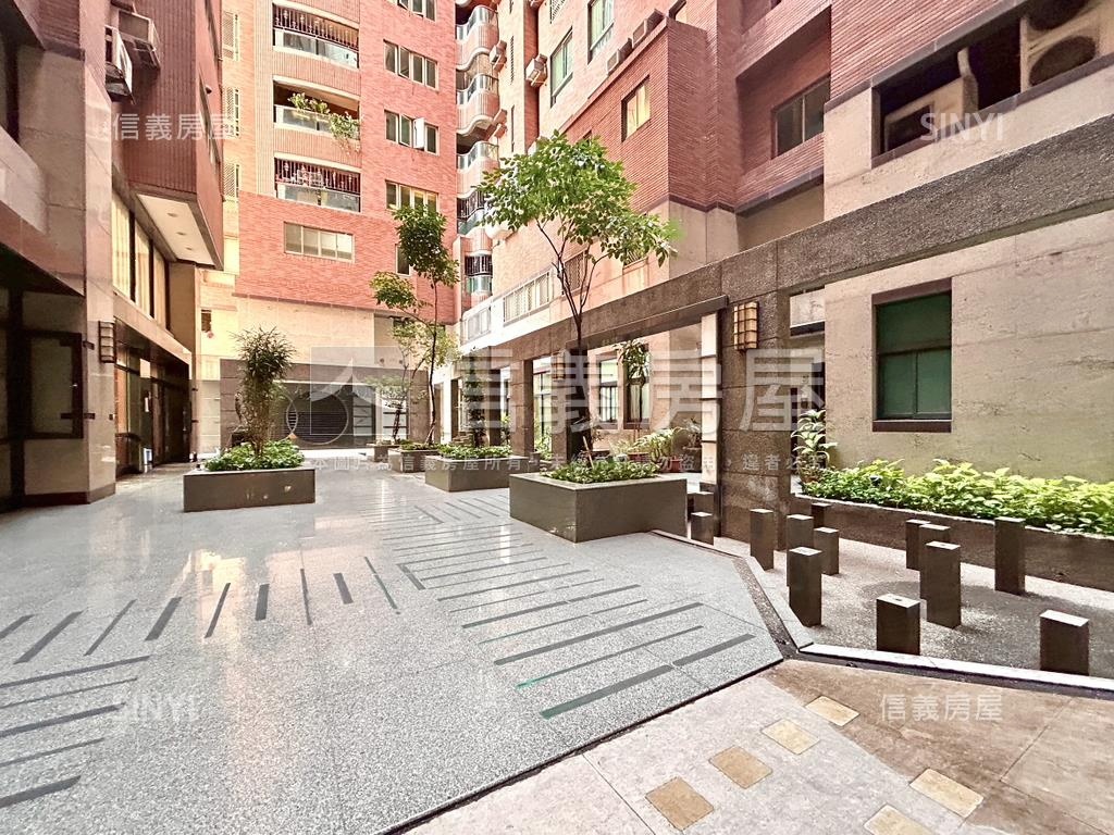 京城貴賓ｘ採光平車大兩房房屋室內格局與周邊環境