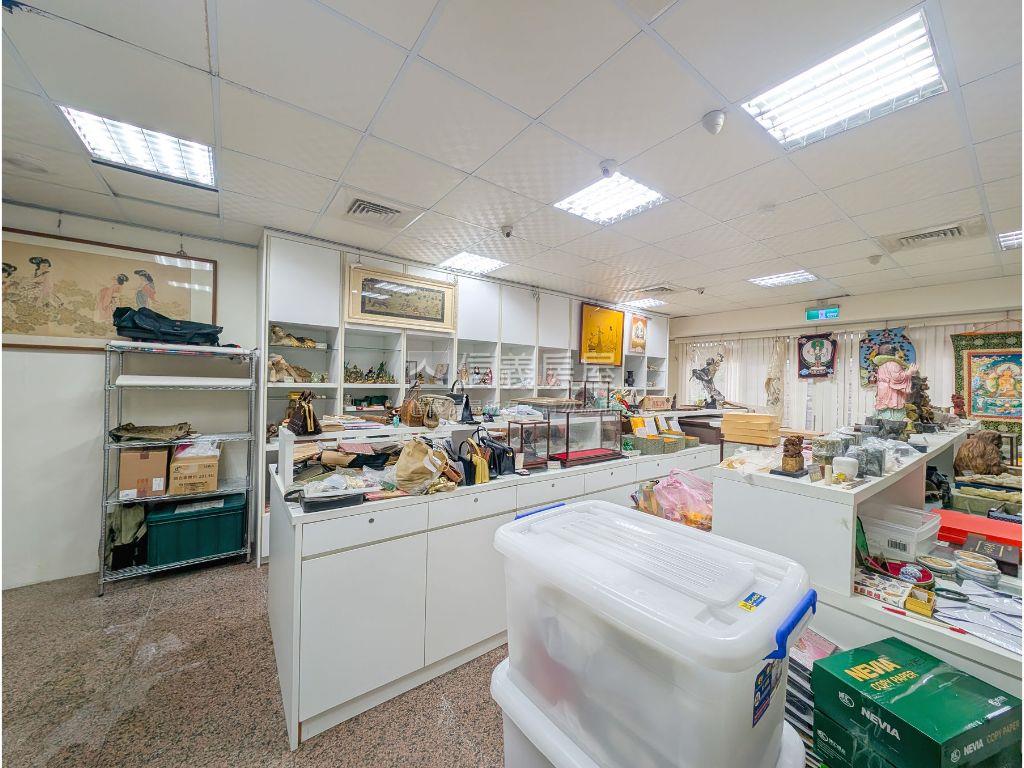 中山捷運南京圓環挑高店辦房屋室內格局與周邊環境