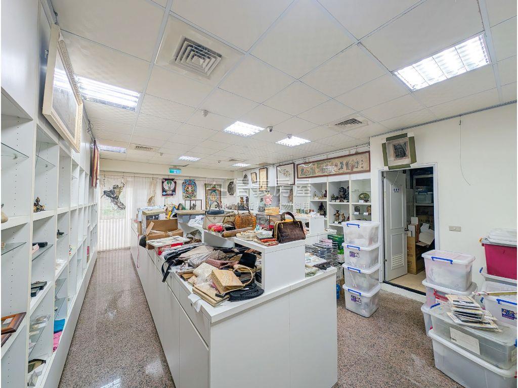 中山捷運南京圓環挑高店辦房屋室內格局與周邊環境