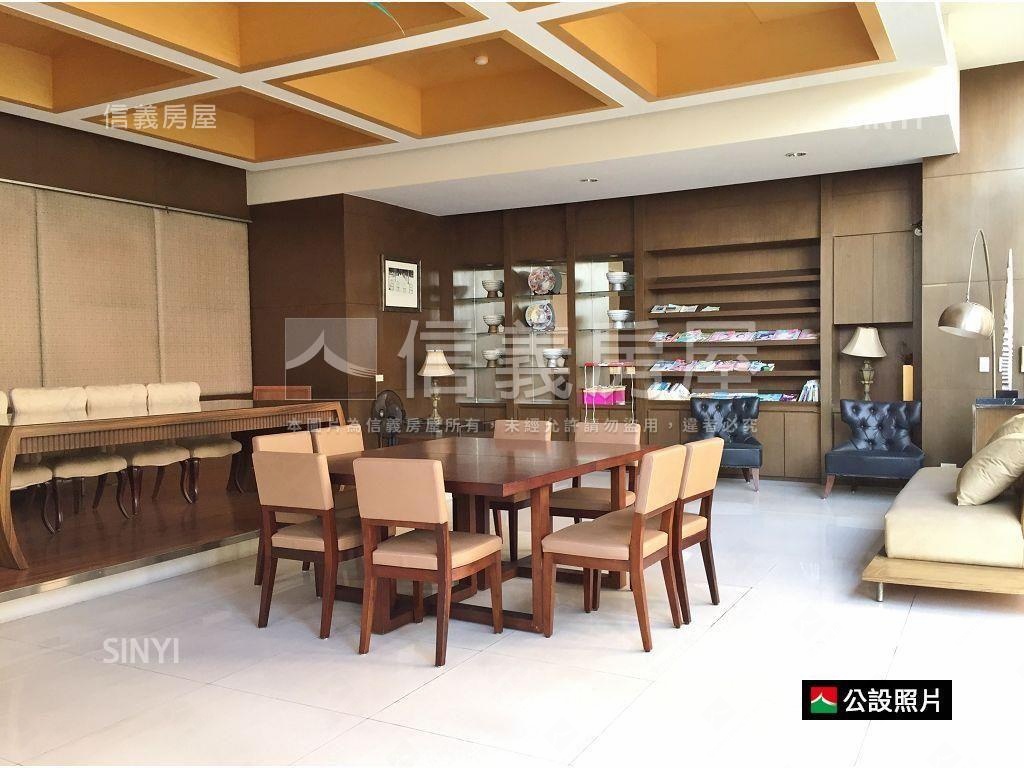 亞灣之星．星光兩房平車房屋室內格局與周邊環境