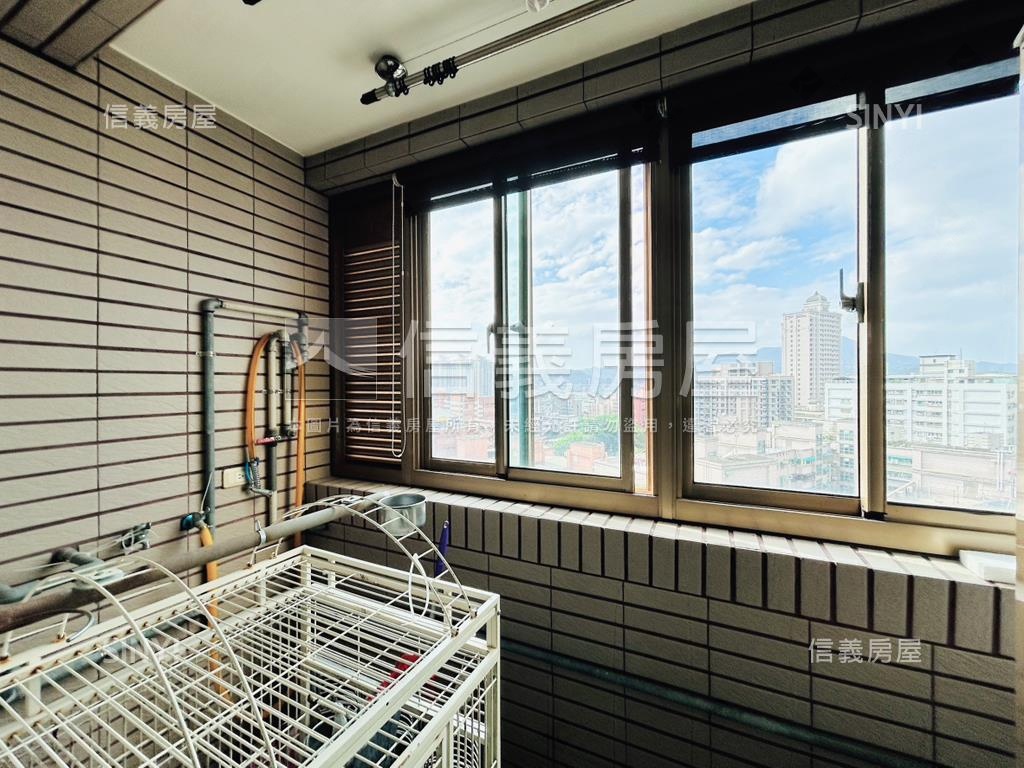 畢卡索景觀自住宅房屋室內格局與周邊環境