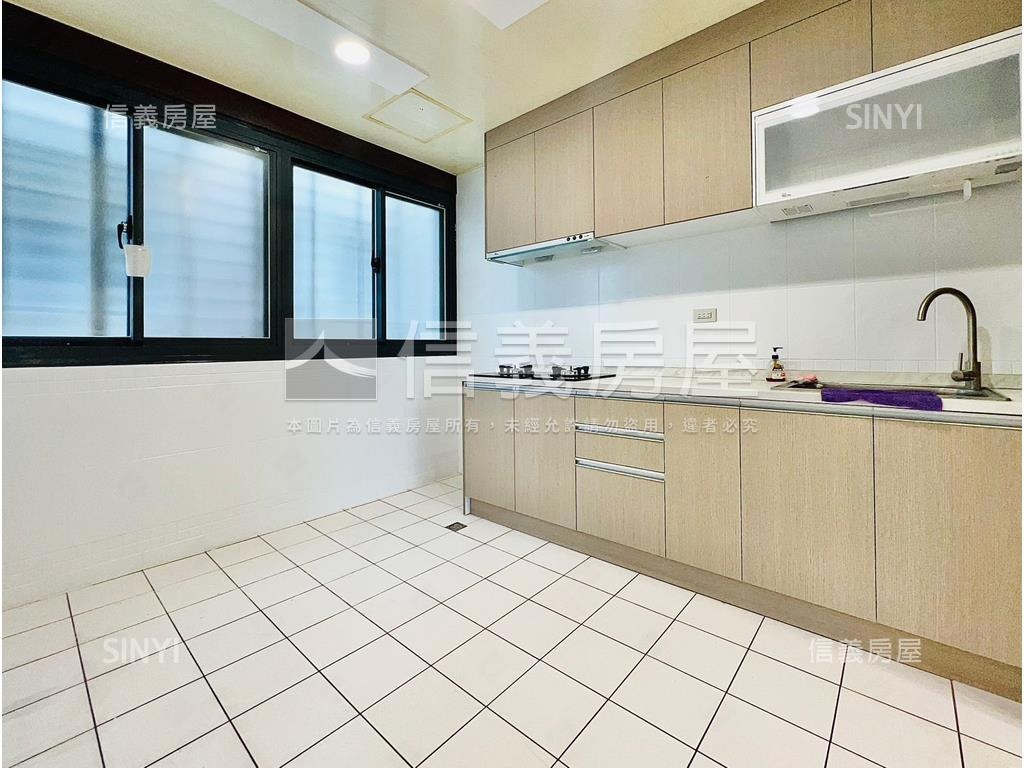 丹鳳捷運．方正大空間房屋室內格局與周邊環境