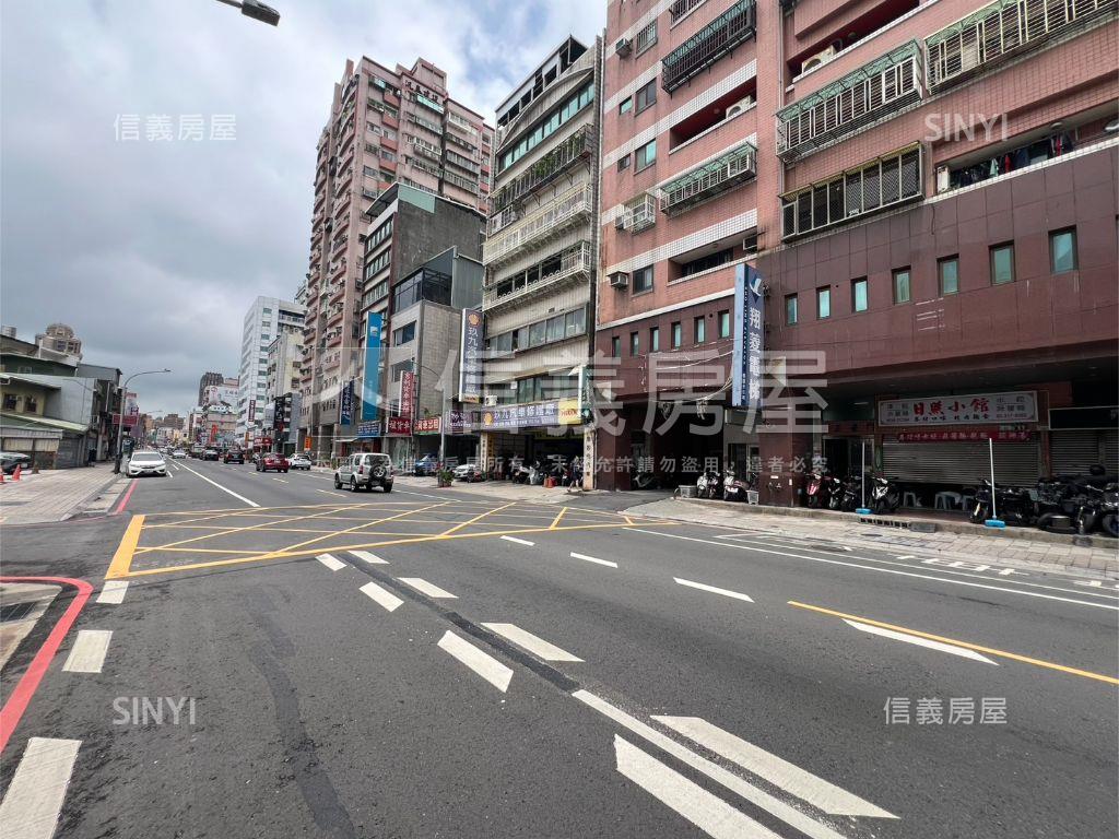 近南平路角窗透店房屋室內格局與周邊環境