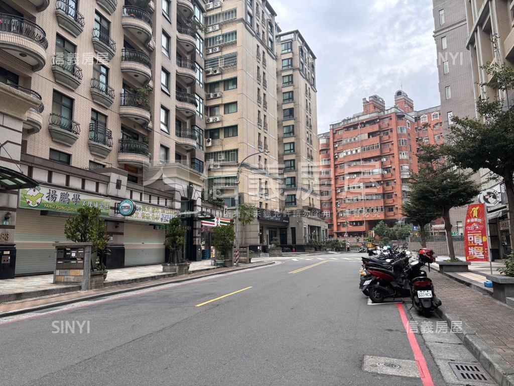 峯暉賺錢金店面房屋室內格局與周邊環境