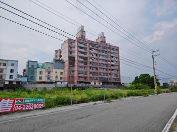 近中投大面寬臨路土地