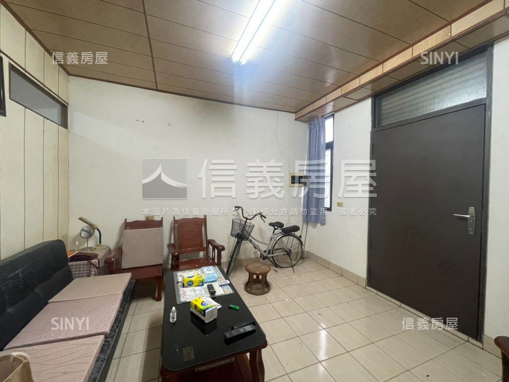 中西區面寬約七米邊間透天房屋室內格局與周邊環境