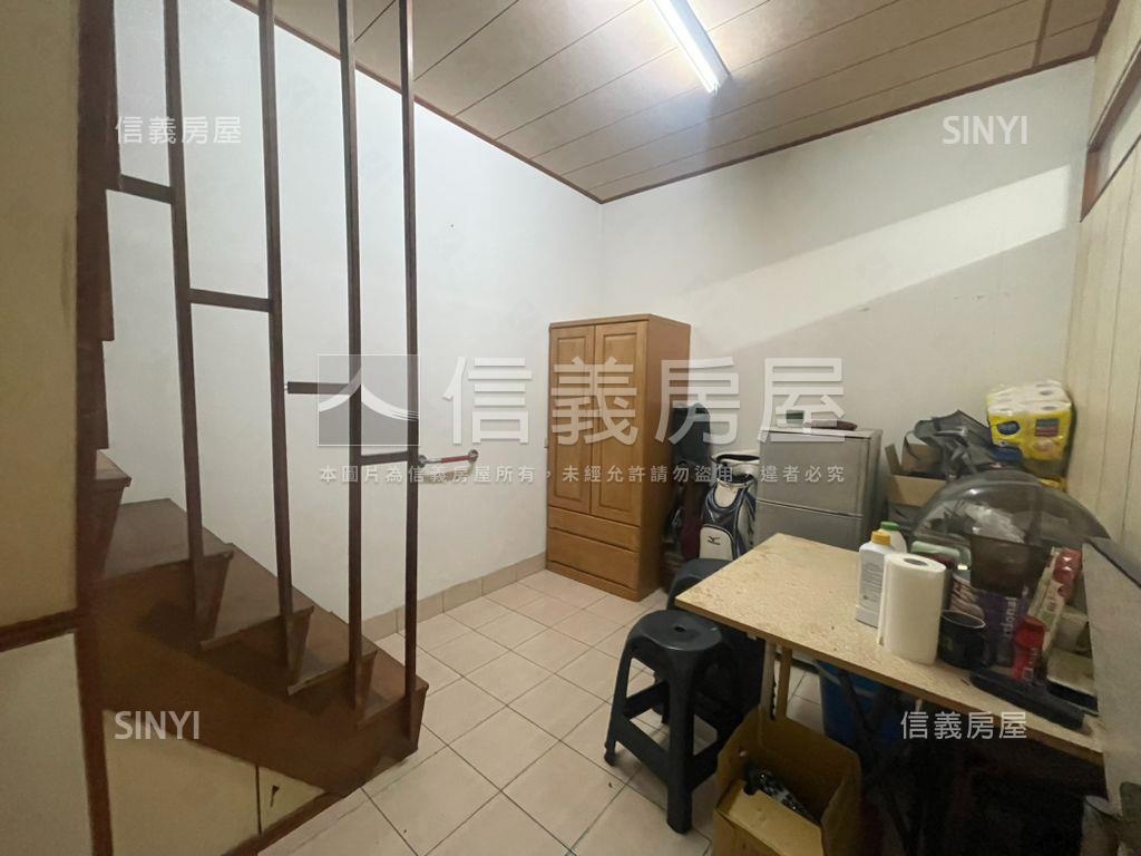 中西區面寬約七米邊間透天房屋室內格局與周邊環境